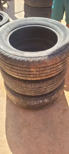 Vende-se pneus 