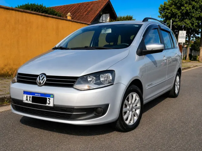 Volkswagen Spacefox 1.6/ 1.6 Trend Total Flex 8V 5P 2013