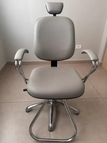 CADEIRA PARA ESTÉTICA 