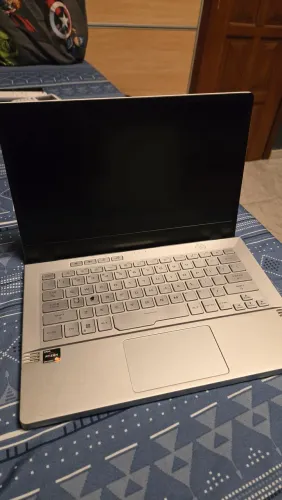 Vendo Notebook Asus ROG Zephyrus G14
