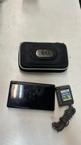 Nitendo DS Lite 