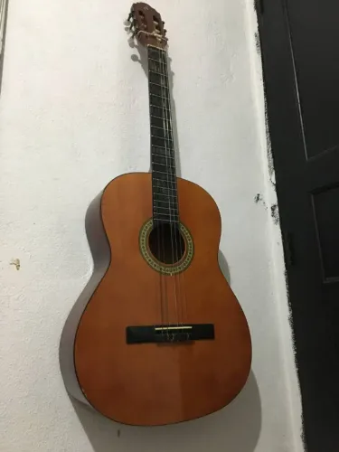 Violão Gianinni urgente