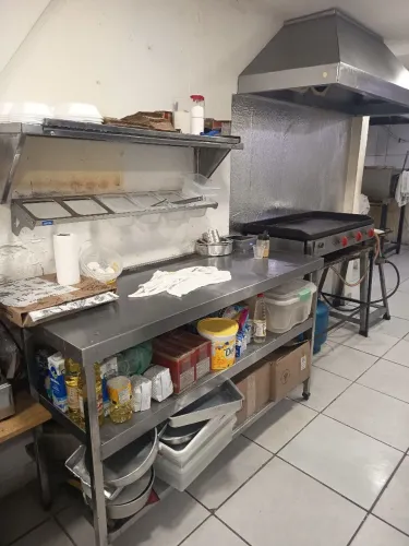 Hamburgueria e pizzaria