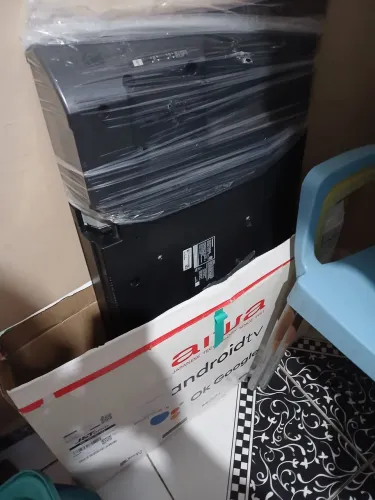 Troco tv panasonic 43" smart semi nova por uma geladeira boa.