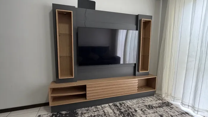 Rack com painel para tv até 55?