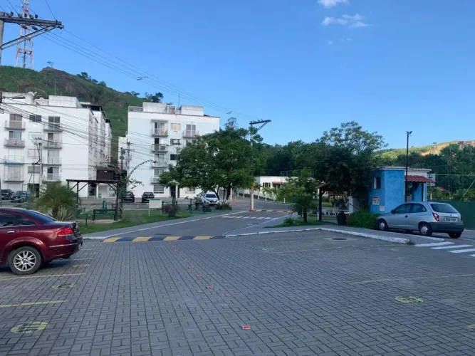 Amplo Apartamento c/ 3 Quartos