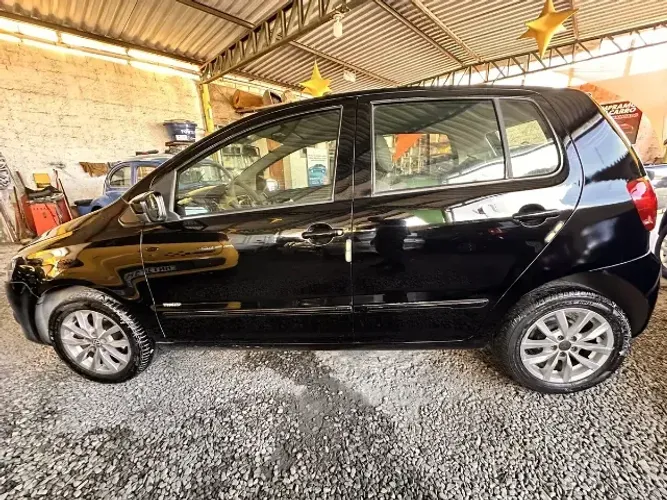 Volkswagen Fox 1.6 MI Total Flex 8V 5P 2010