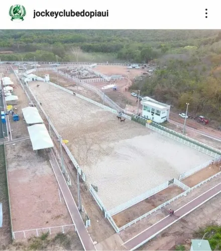 VENDO ESTRUTURA PARQUE DE VAQUEJADA