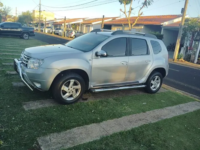 Renault Duster Dynamique 2.0 Hi-flex 16V Aut. 2014
