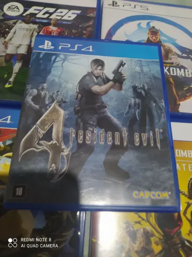 Resident Evil 4 Clássico PS4 - Usado