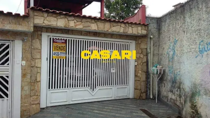 Sobrado à venda no Demarchi  5 dormitórios, 245m² e área gourmet em São Bernardo do Campo