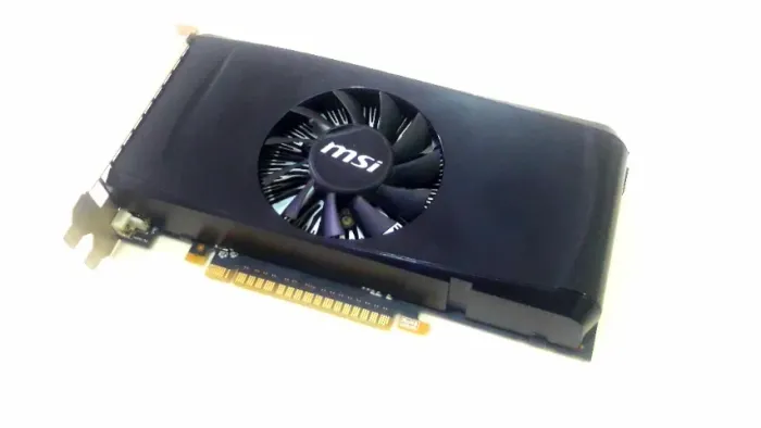 Placa de Vídeo GTX 550TI MSI 1GB DDR5
