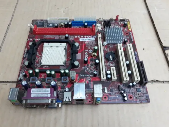 Placa mãe Pc Chips modelo A13G+ 3.0