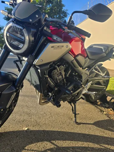 Honda CB 650R ABS - Impecável - Baixa KM - Revisada
