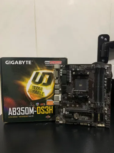 Placa Mãe AB350M- DS3H V2 R$270