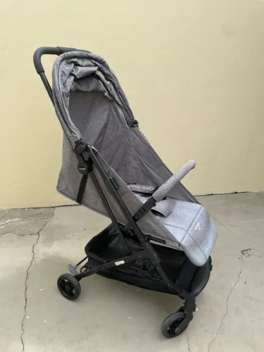 Carrinho de bebê Voyage 