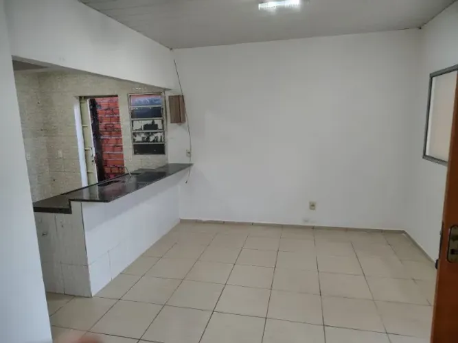 ALUGO CASA EM CONDOMINIO FECHADO -  ZONA SUL