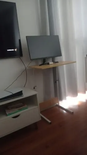 Monitor e mesa