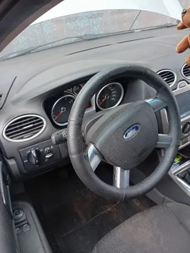 Ford Focus 1.6 S/se/se Plus Flex 8v/16v 5P 2010