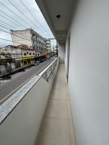 Apto 2Qts/sala/cozinha/área de serviço/wc e varanda
