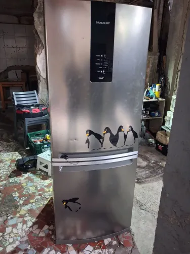 Geladeira Brastemp inverter inox, revisada, motor novo, com 1 ano de garantia.