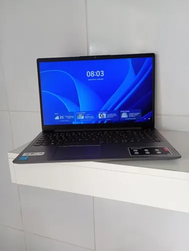 Notebook Lenovo idaepad 3 15ITL6, I3 décima primeira geração, com três meses de garantia!