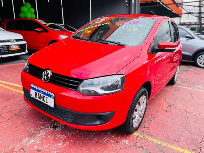 Volkswagen Fox 1.6 MI Total Flex 8V 5P 2013