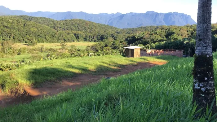 Terreno em Morretes - 3.000 m² em Condomínio Fechado