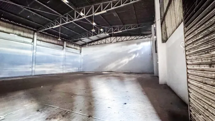 Galpão para Locação 400m² Cidade Jardim, Goiânia