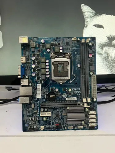 Placa-mãe LGA 1155 DDR3 ECS Positivo