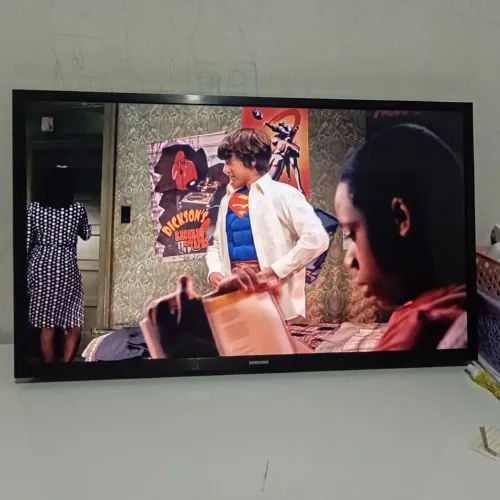 TV SMrt HD 30 Polegadas
