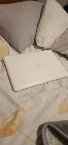 Macbook white unibody 6gb ram 480gb ssd