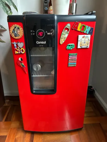 Cervejeira Consul Vermelha 110V - Excelente estado