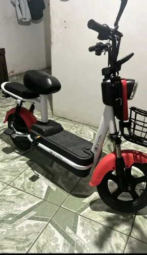 Moto elétrica zyon
