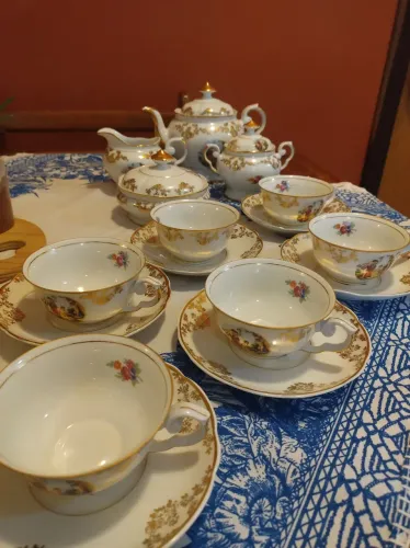 Jogo de Chá/Café Real S. Paulo 16 peças - Porcelana Antiga Dourada