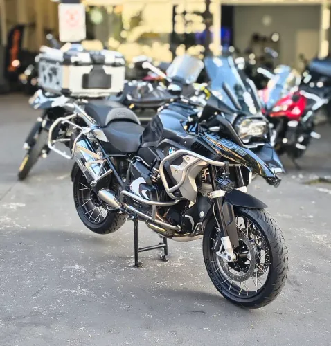 BMW R 1250 Triple Black 719