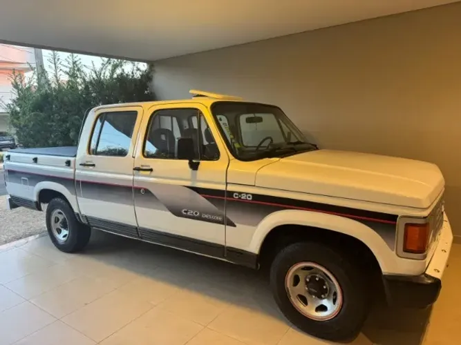 Chevrolet C-20 Custom de Luxe CD 4.1 1990
