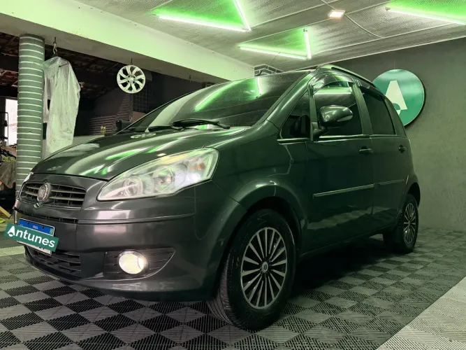 Fiat Idea Attractive 1.4 Fire Flex 8V 5P 2012
