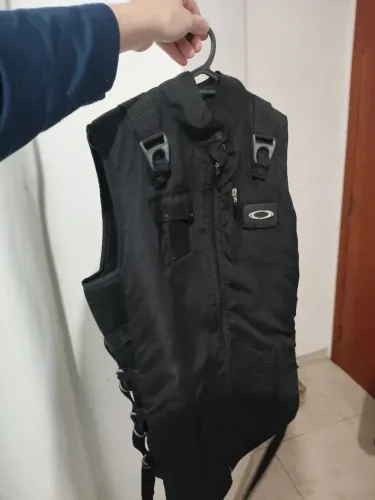 Colete oakley