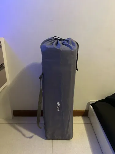 Berço Portátil Infanti Hello Cinza - Dobrável, com Rodinhas e Bolsa para Transporte