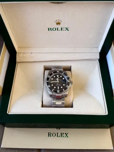 Rolex Submariner Fundo preto 