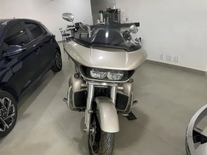 HARLEY-DAVIDSON FLT RU 2018