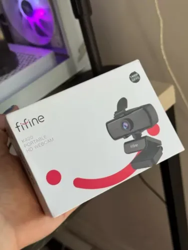 Webcam Fifine Full HD 1440P com Microfone Integrado