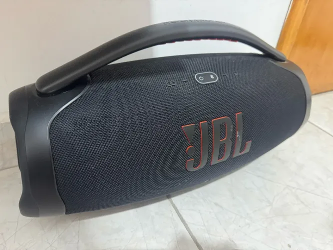 Caixa JBL Boombox 3