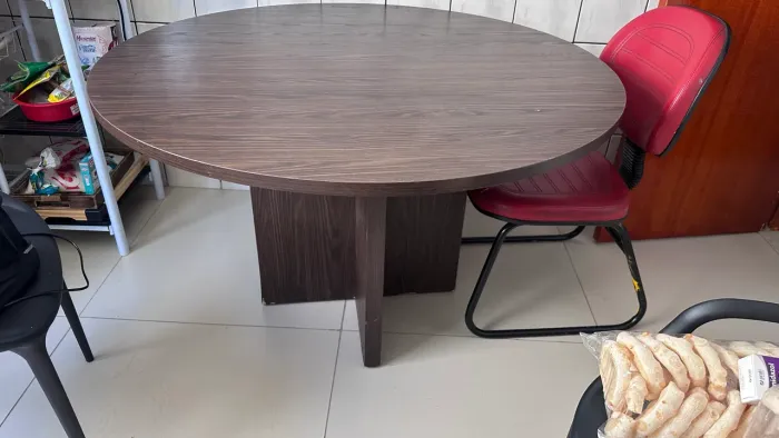 Mesa de Jantar/Escritório Redonda em MDF escuro
