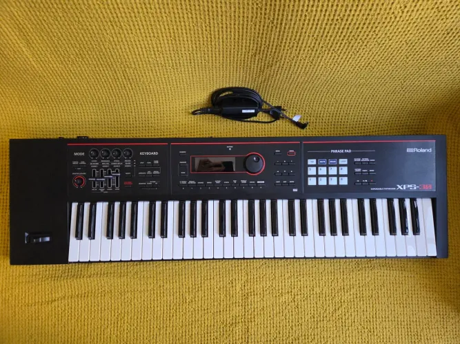 Roland XPS 30