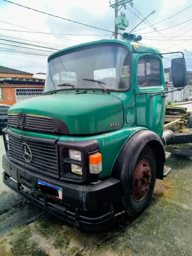 Caminhão Mercedez Benz 1113