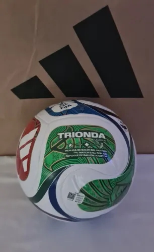 Bola Adidas Trionda Campo Fifa 2026 (original / nova)