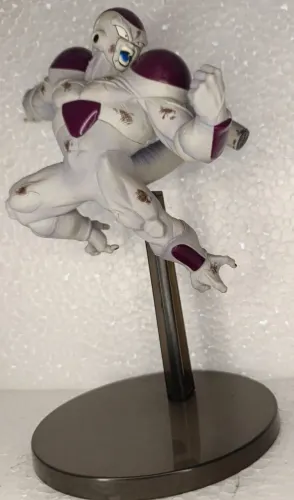 Action Figure Freeza Full Power (100%) - Dragon Ball Z - Estátua Banpresto