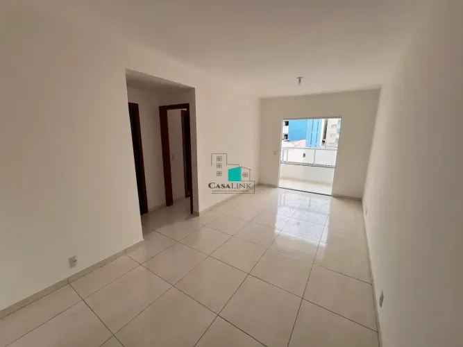Aluga-se Apartamento 2 Quartos c/ Suíte no Bairro Jockey de Itaparica